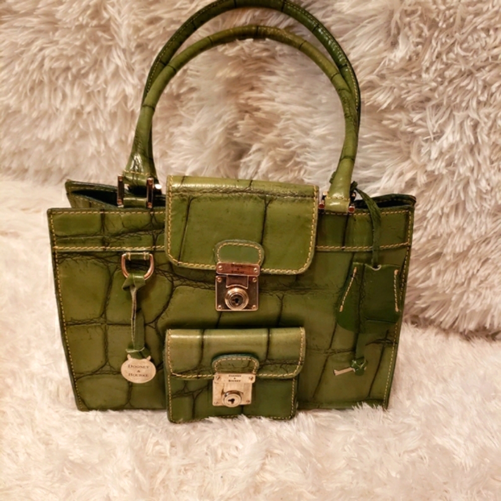 Dooney & Bourke Green Mini Bag - Picture 2 of 11